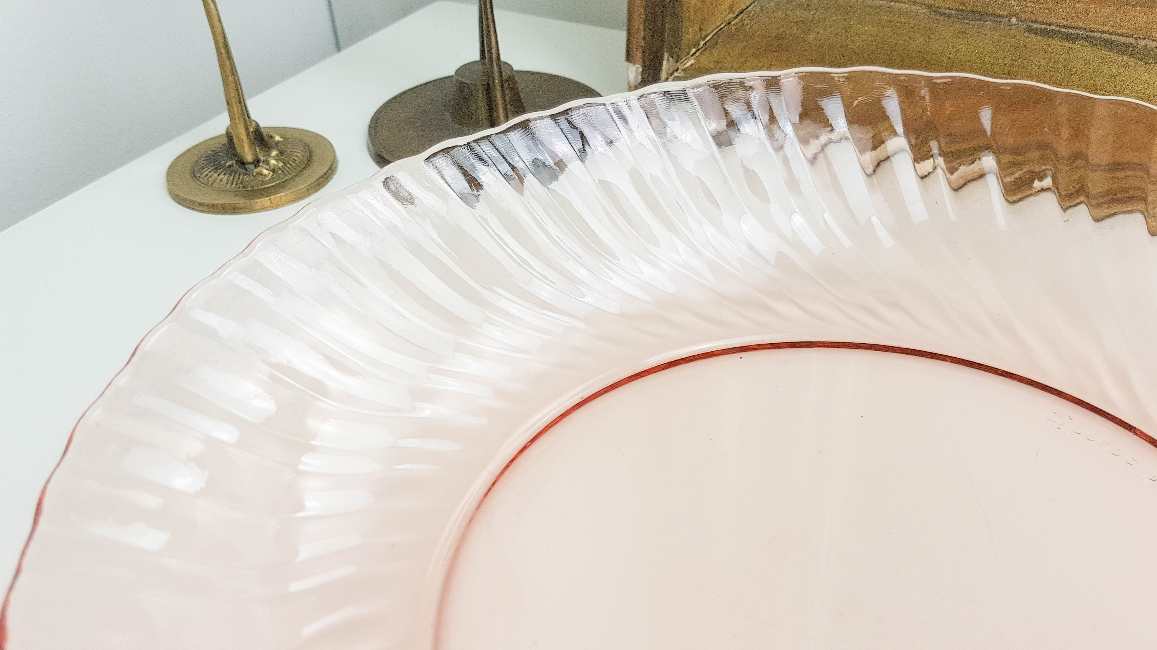 Round dish in pink depression glass "Rosaline" Arcoroc by Luminarc