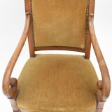 Restoration-style butt chair