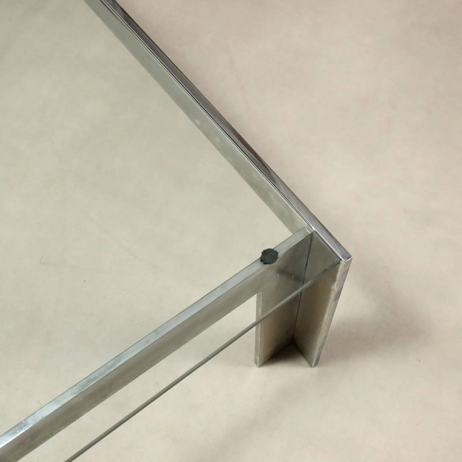 Vintage coffee table in metal and glass, Italian design from the 1970s.
