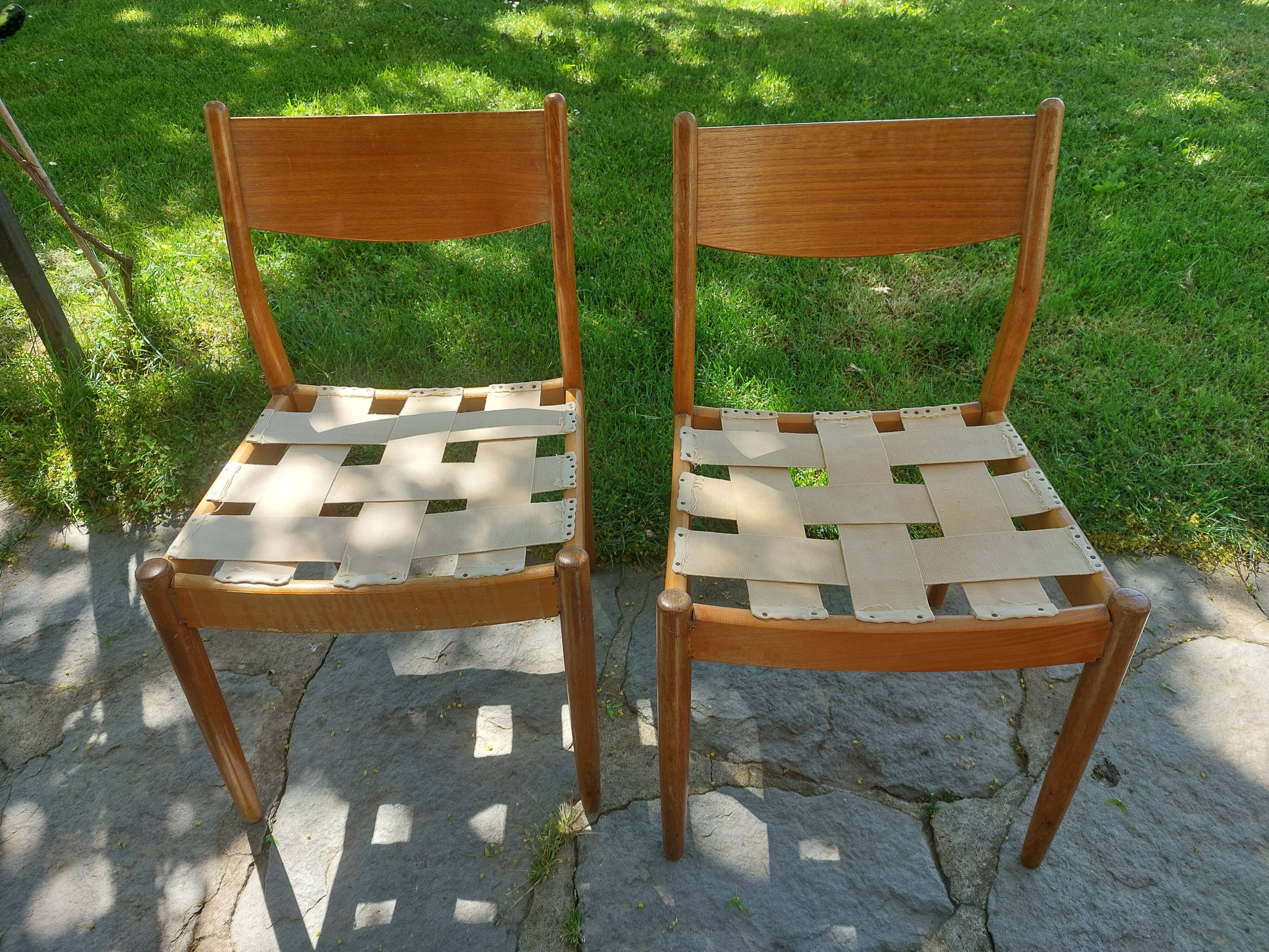 paire de chaises scandinaves style Fristho Franeker, assises rénovées