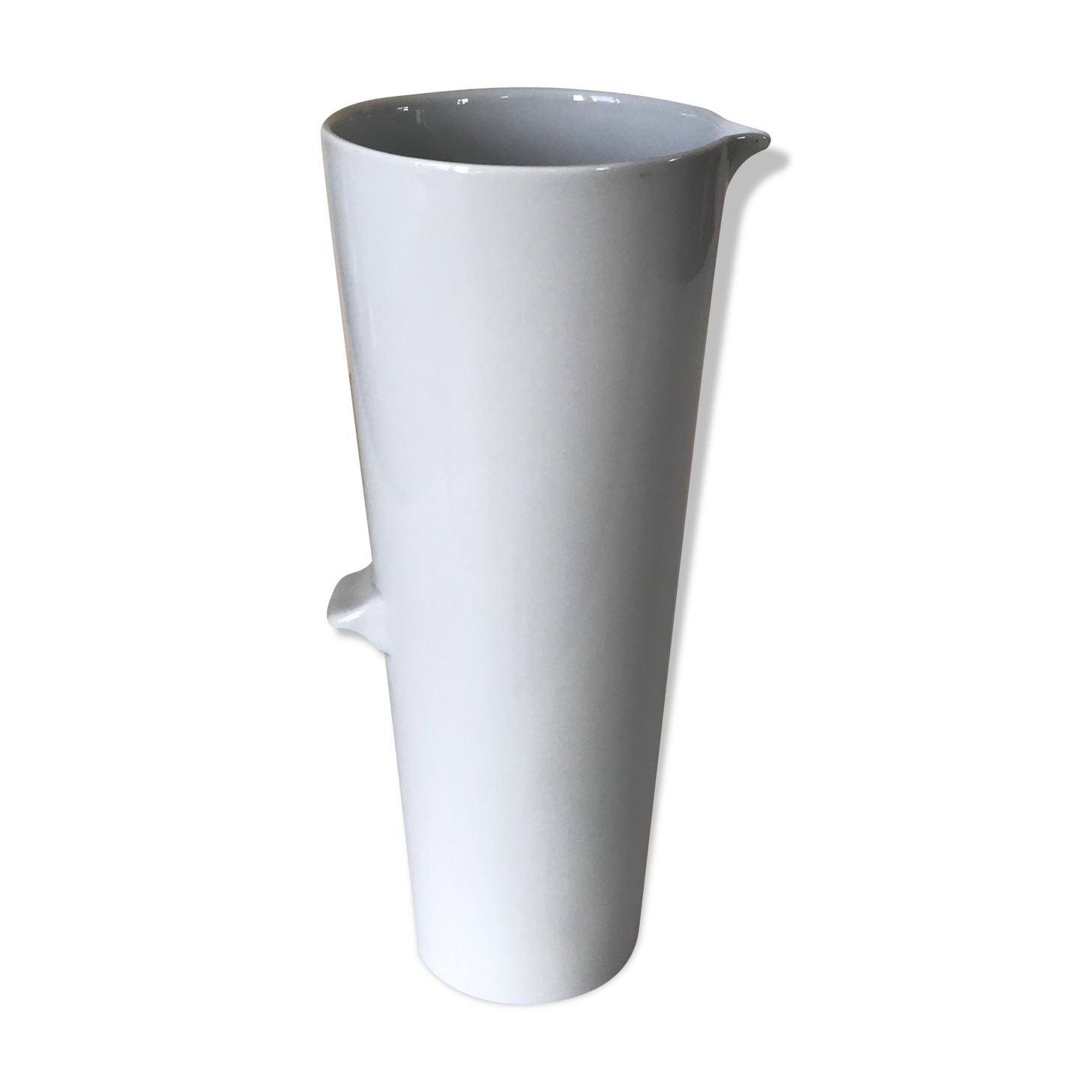 Pitcher or vase creation virebent design 70 years