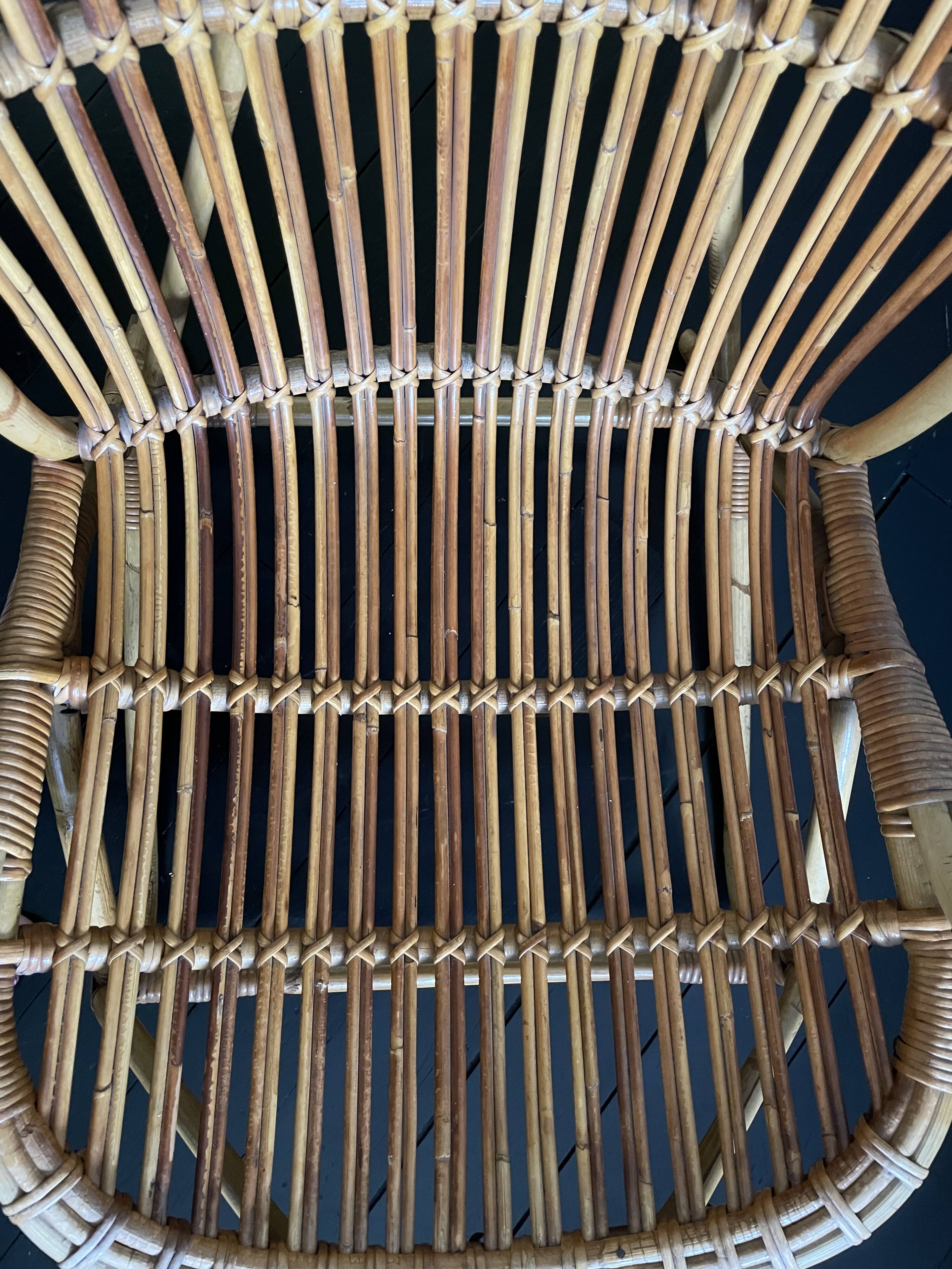 His and hers rattan lounge chairs, Rohé Noordwolde