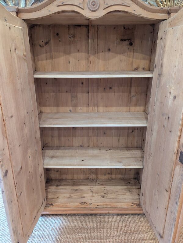 Armoire anglaise ancienne