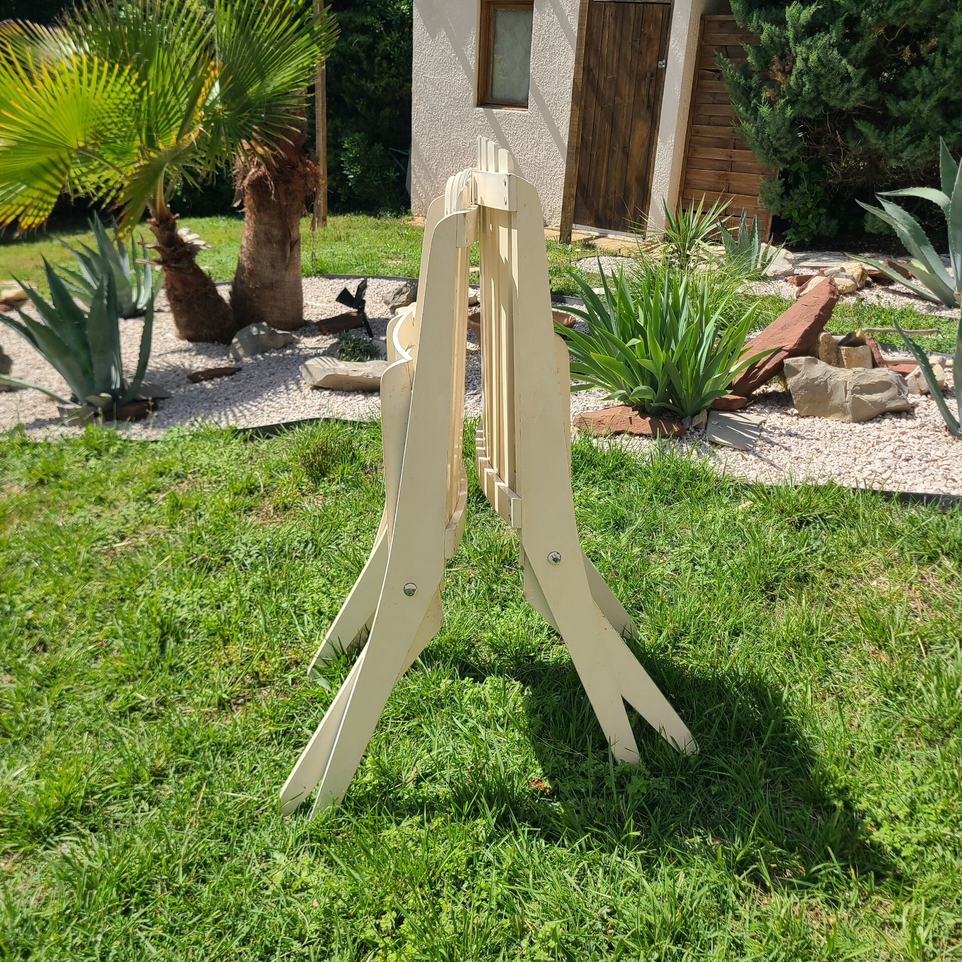 Vintage 1970s folding garden chair