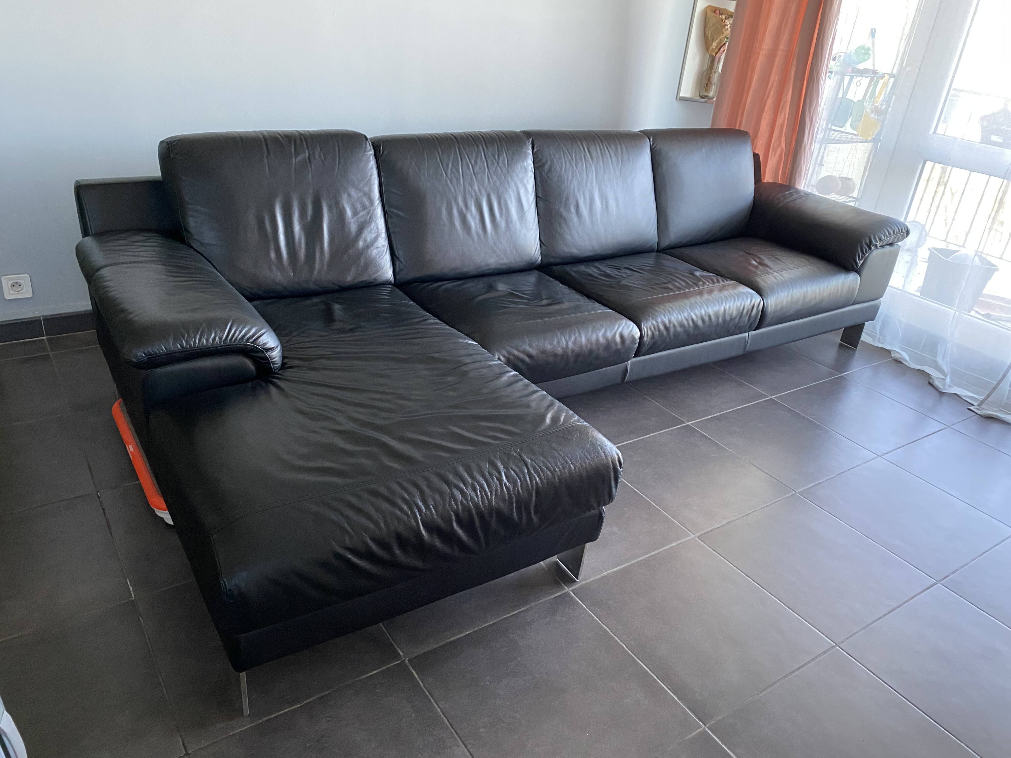 Leather corner sofa