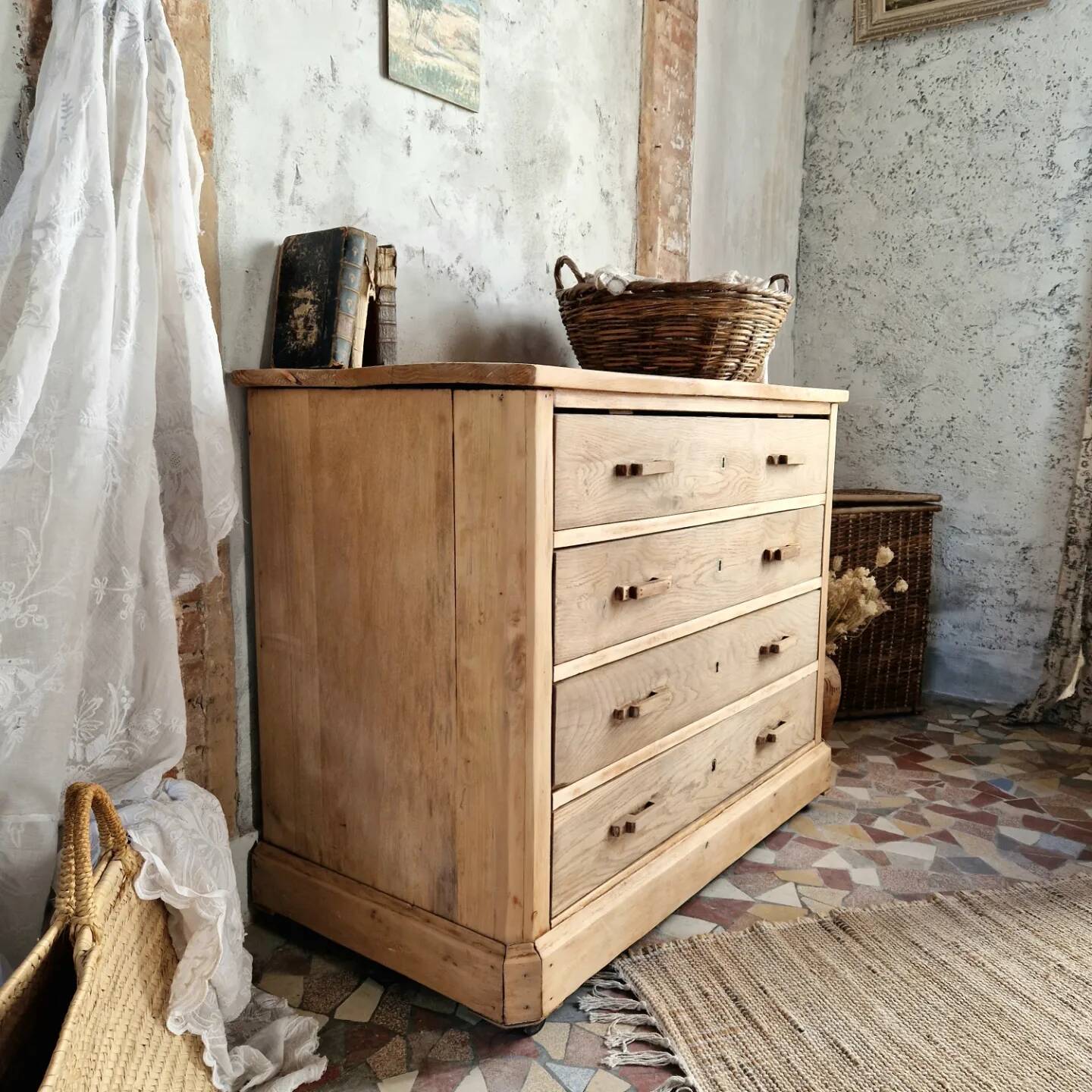 Old solid wood chest of drawers