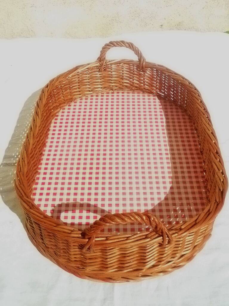 Wicker serving tray