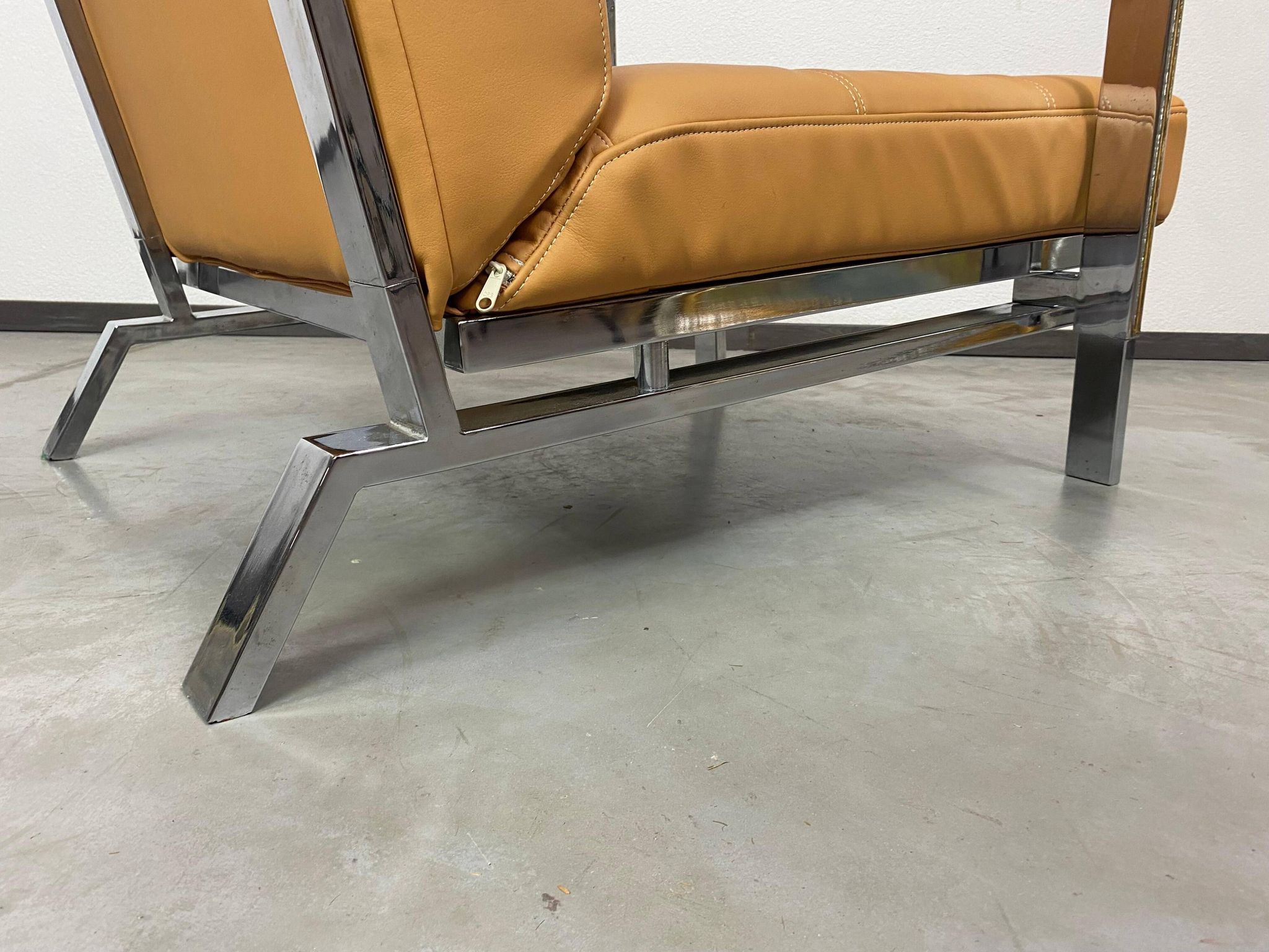 Mid-century design lounge chair - Beige studio