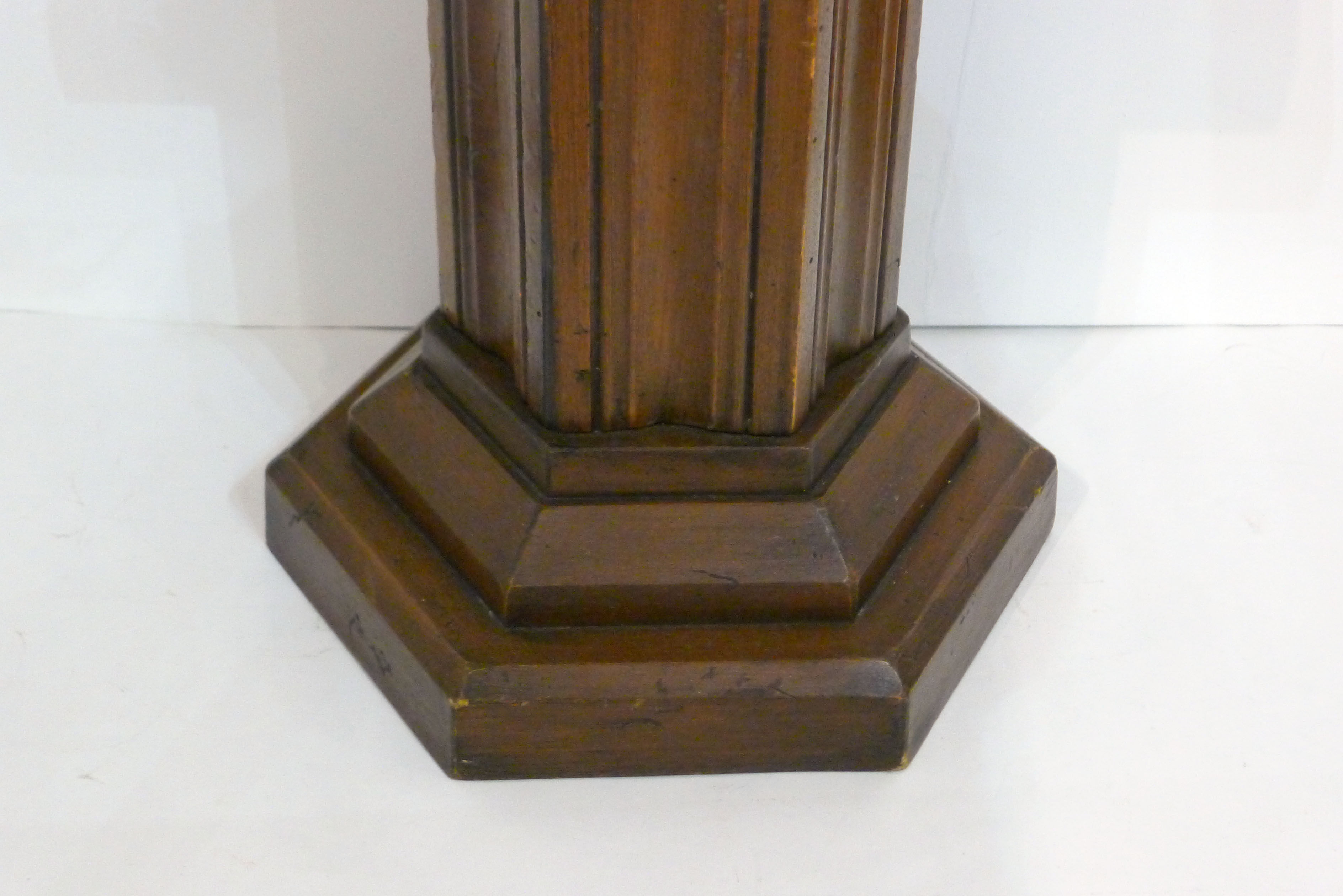 Column harness plant holder