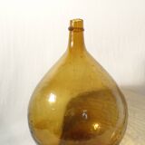 Dame-jeanne en verre ambré