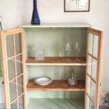 Vintage showcase