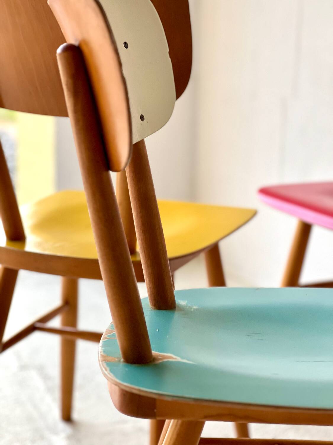 Chaises de salle à manger de Ton, années 1950.