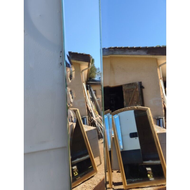 Bevelled mirror from the 1930s