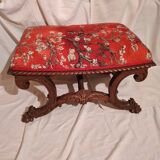 Zoomorphic stool