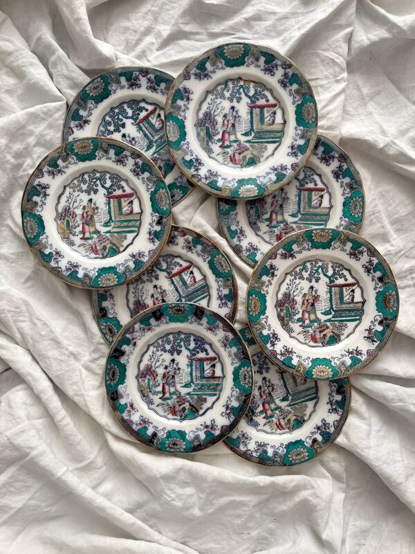 8 assiettes à dessert en terre de fer polychrome « Canton » Boch Freres Keramis