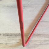 Red muuto "visu" chairs with sled base