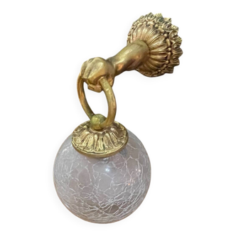 Applique vintage main en bronze doré et globe en verre craquelé