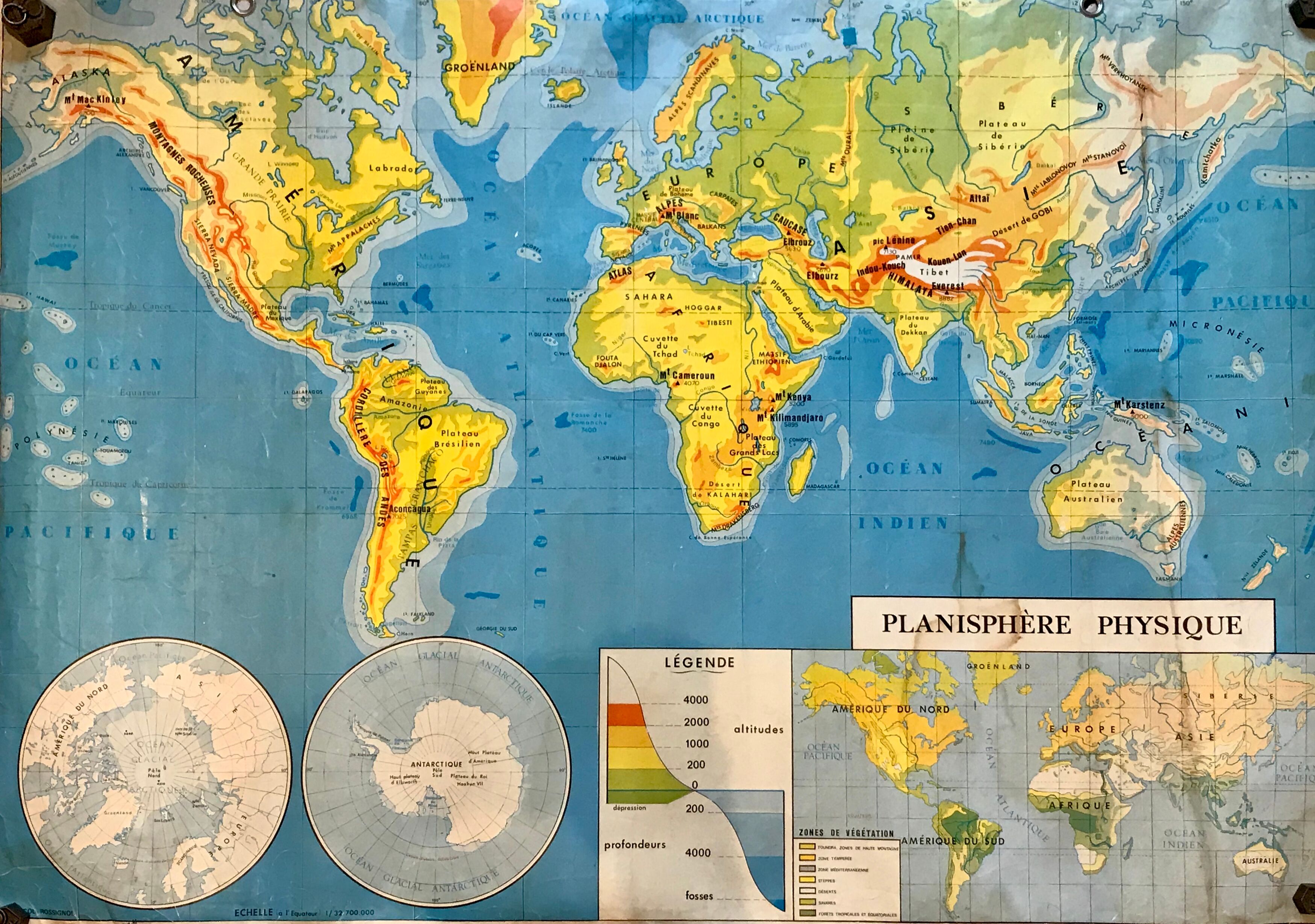 School map of the world / political and physical planisphere 60s