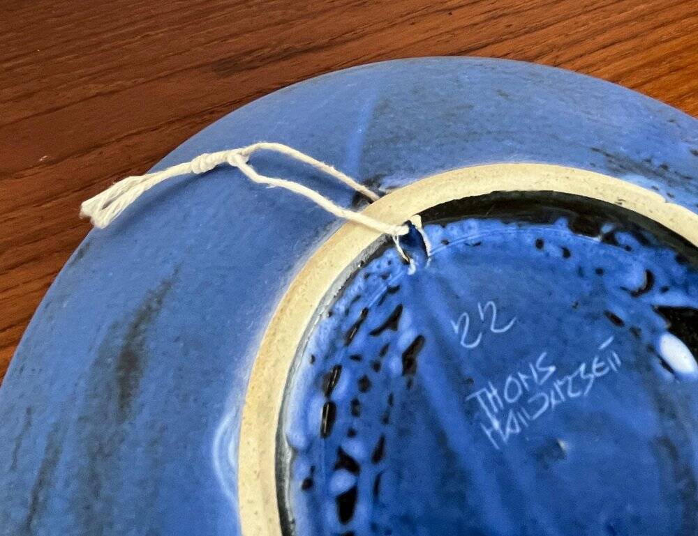 Mid-century German studio pottery wall plate by Thoms Keramik, 1960s.