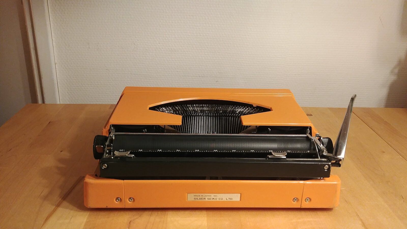 100 Silver Reed typewriter