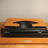 100 Silver Reed typewriter