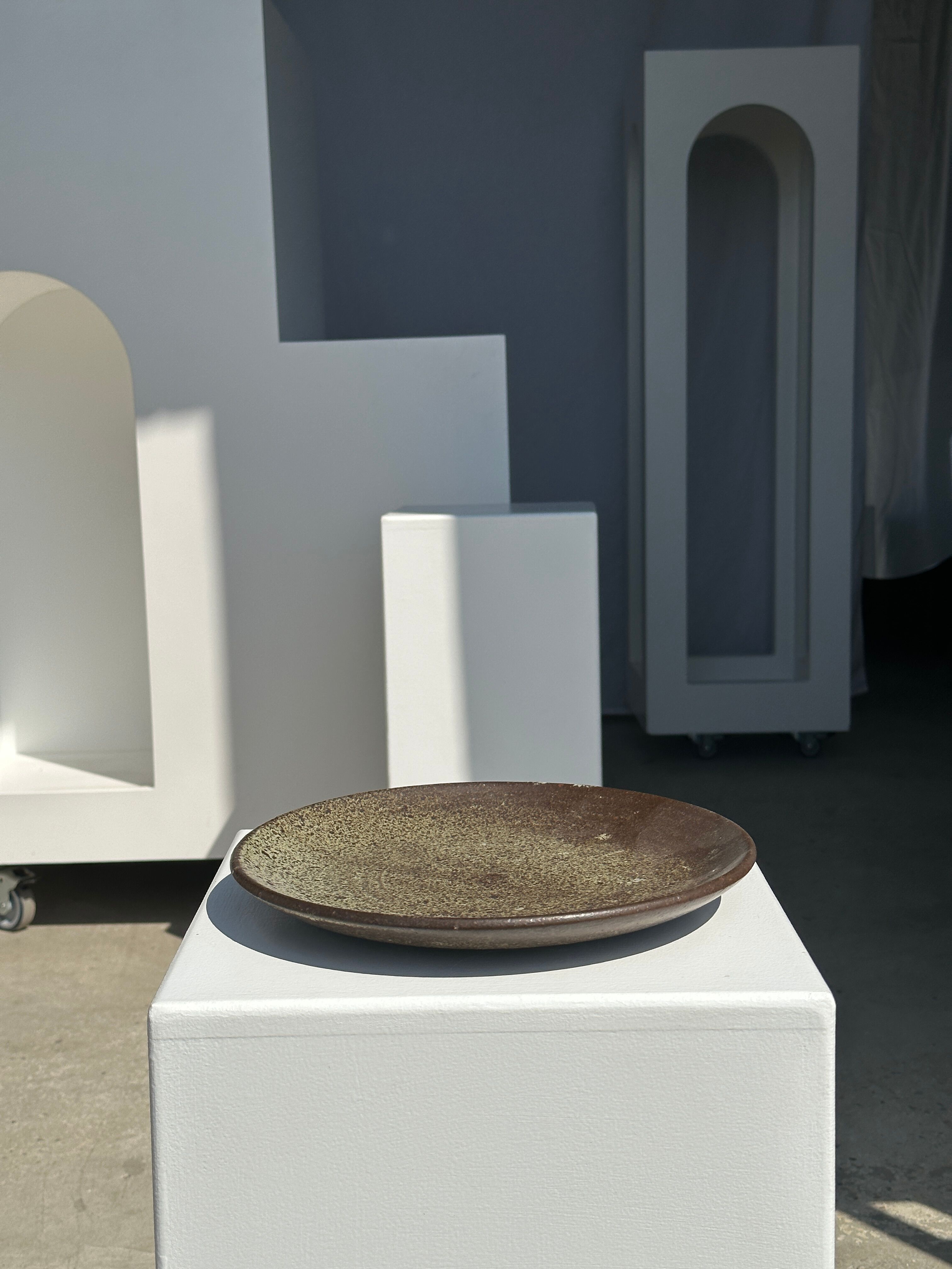 Indonesian green ceramic dish D:26.5