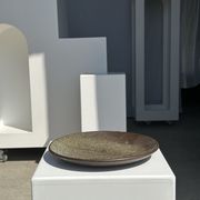 Plat en céramique vert indonésien D:26,5
