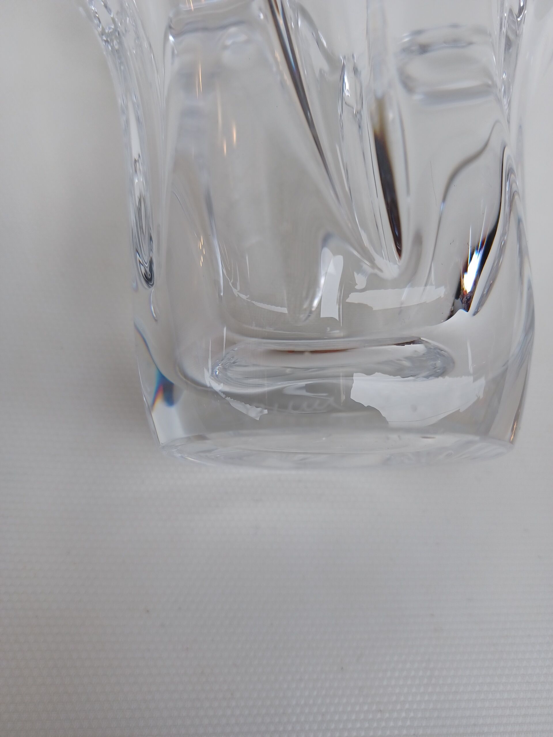 Vase en cristal Daum. Années 70.