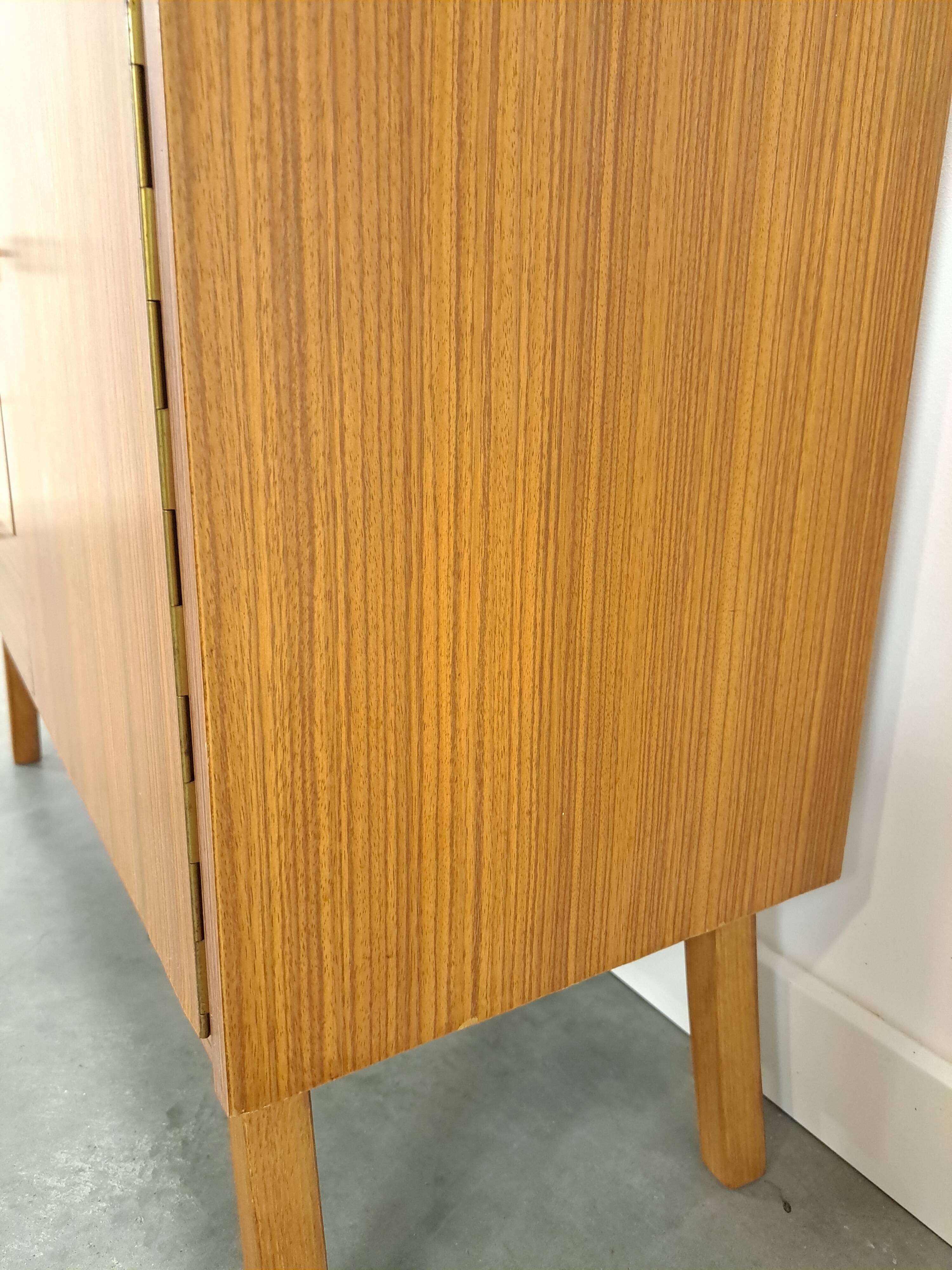 Formica kastje met lades vintage, ladekast