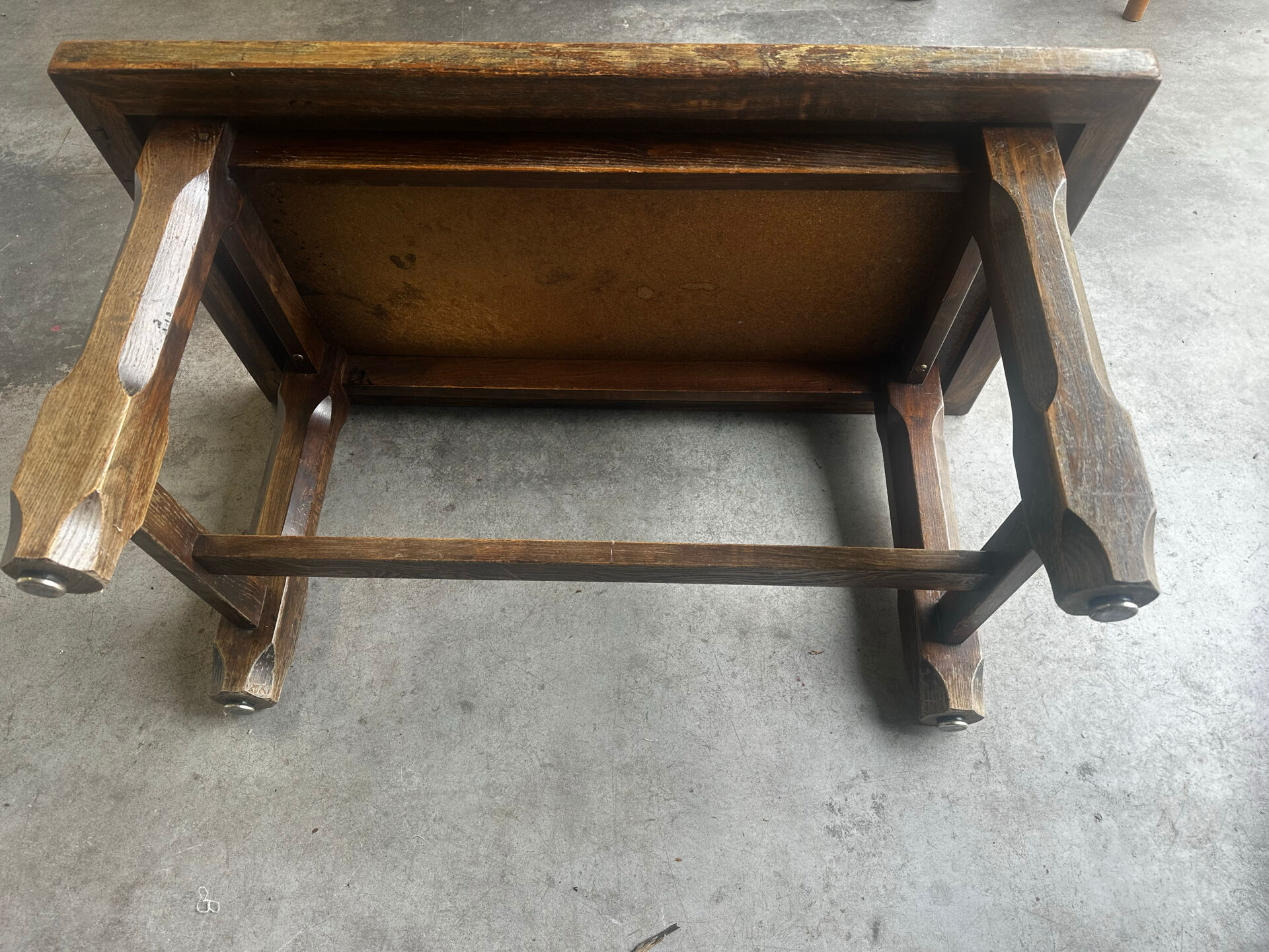 Table basse en chêne et ardoise – années 60-70