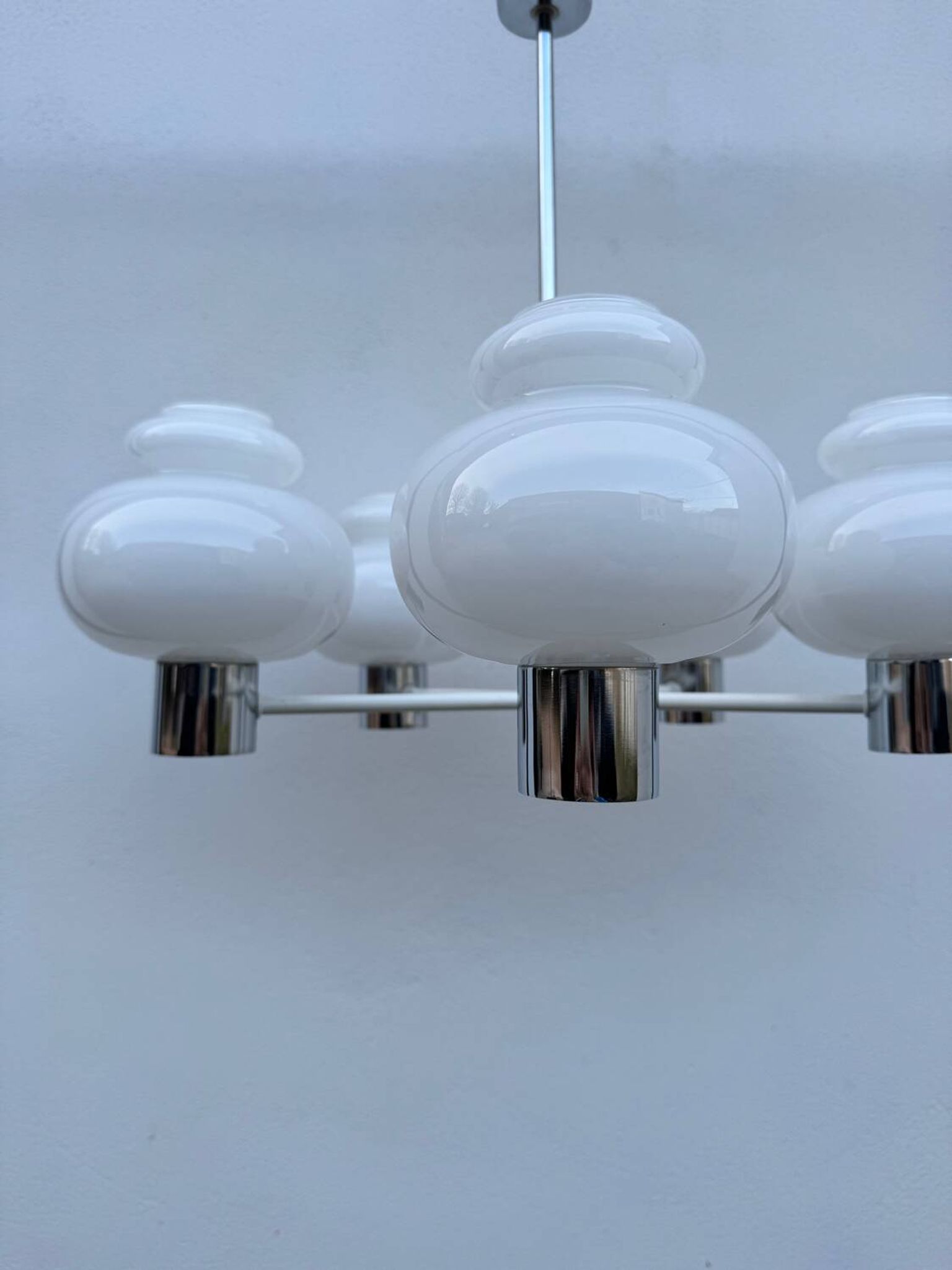 Lustre Space Age opaline chrome années 70