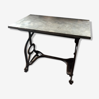 The 19th century sewing table