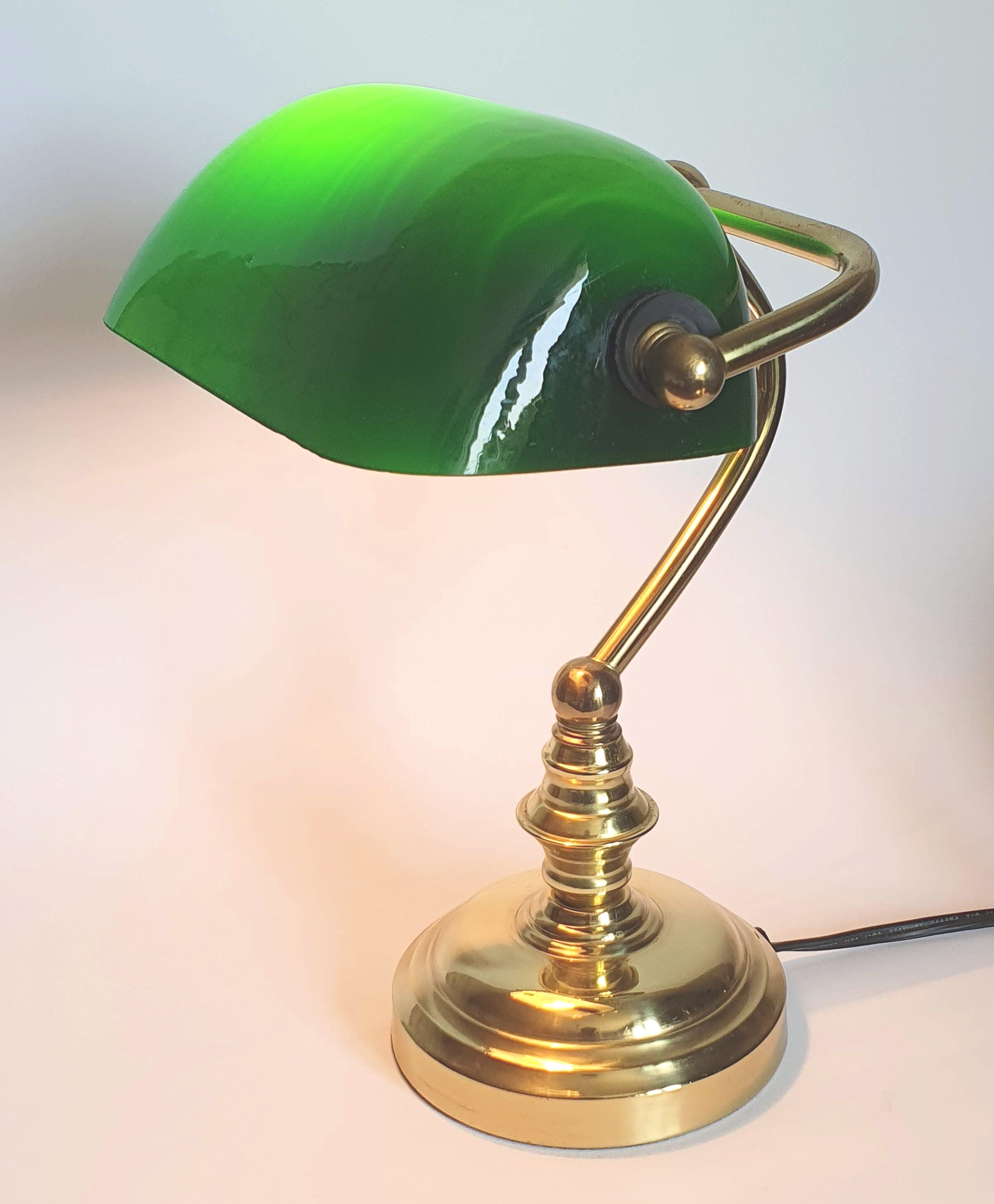 Notary or banker's lamp
