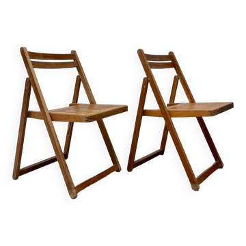 Pair of 70s wooden folding chairs