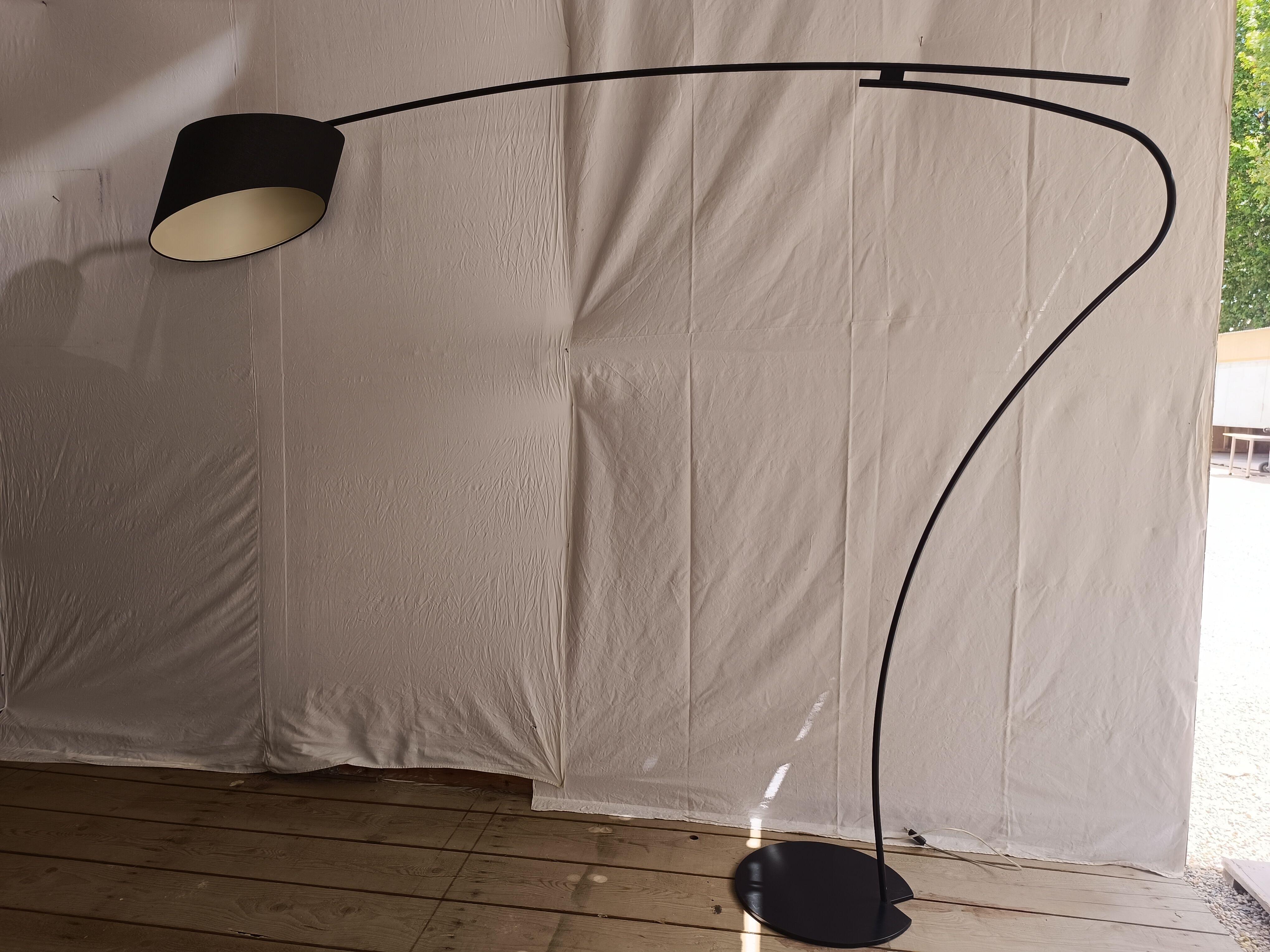 Floor lamp