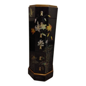 Commode de style asiatique