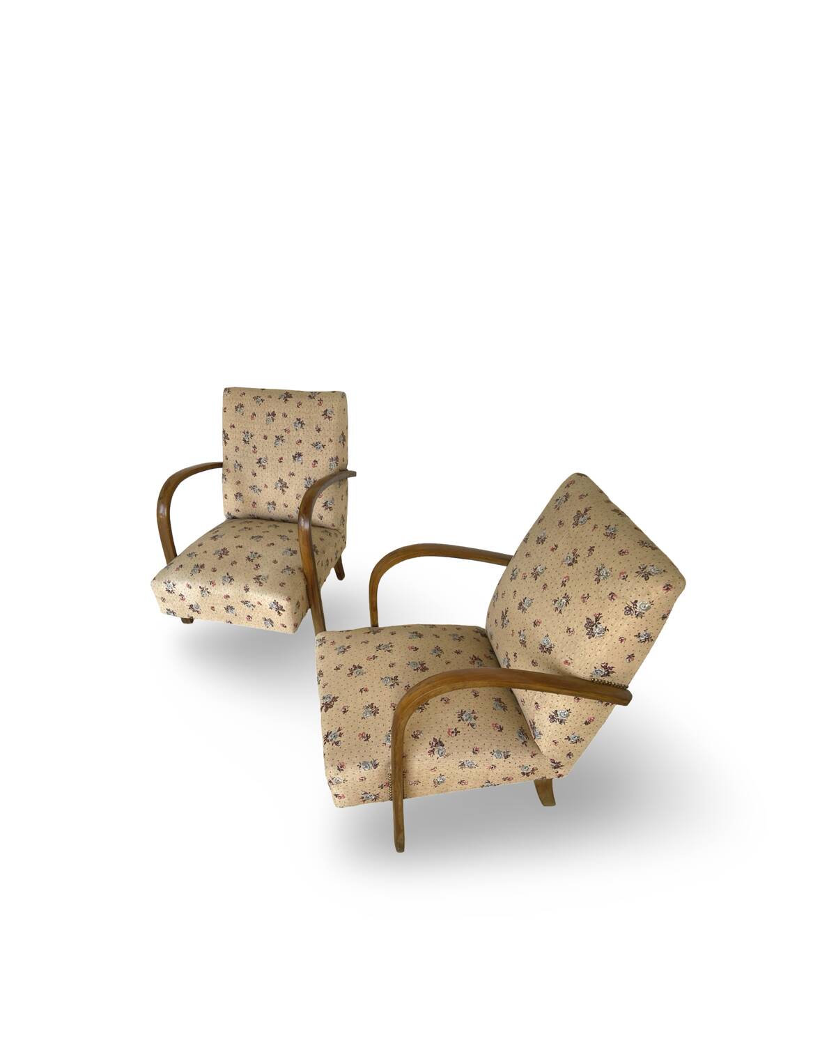 Ensemble de fauteuils Art Déco avec accoudoirs en hêtre arqués.