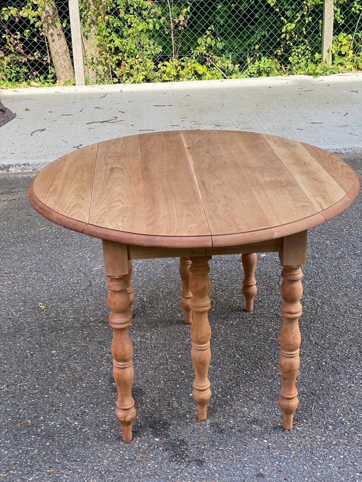 Table à manger ronde extensible à volets Louis Philippe XXème rénovée 260cm