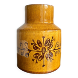 Ceramic pot