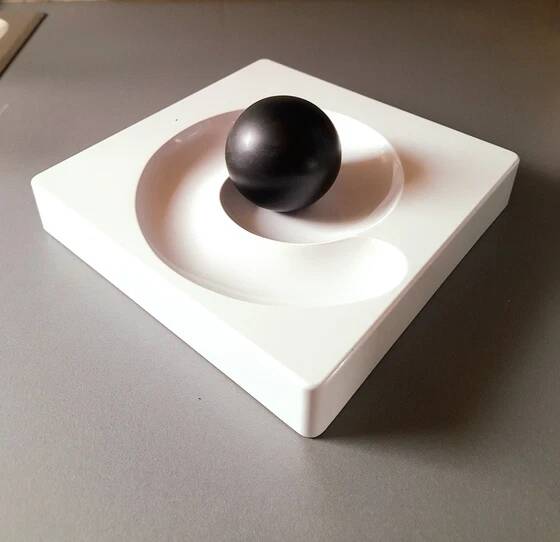 SPIROS ashtray, Eleonore Peduzzi Riva for Artemide, 1970.
