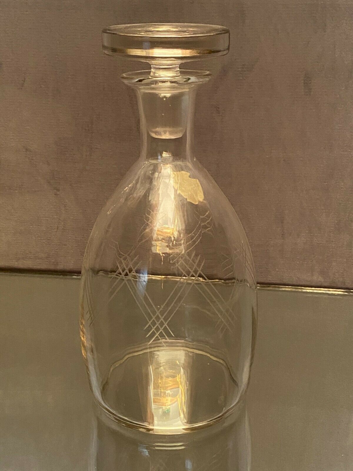 Mid-XXth carafe in cut glass signed Bayel new condition