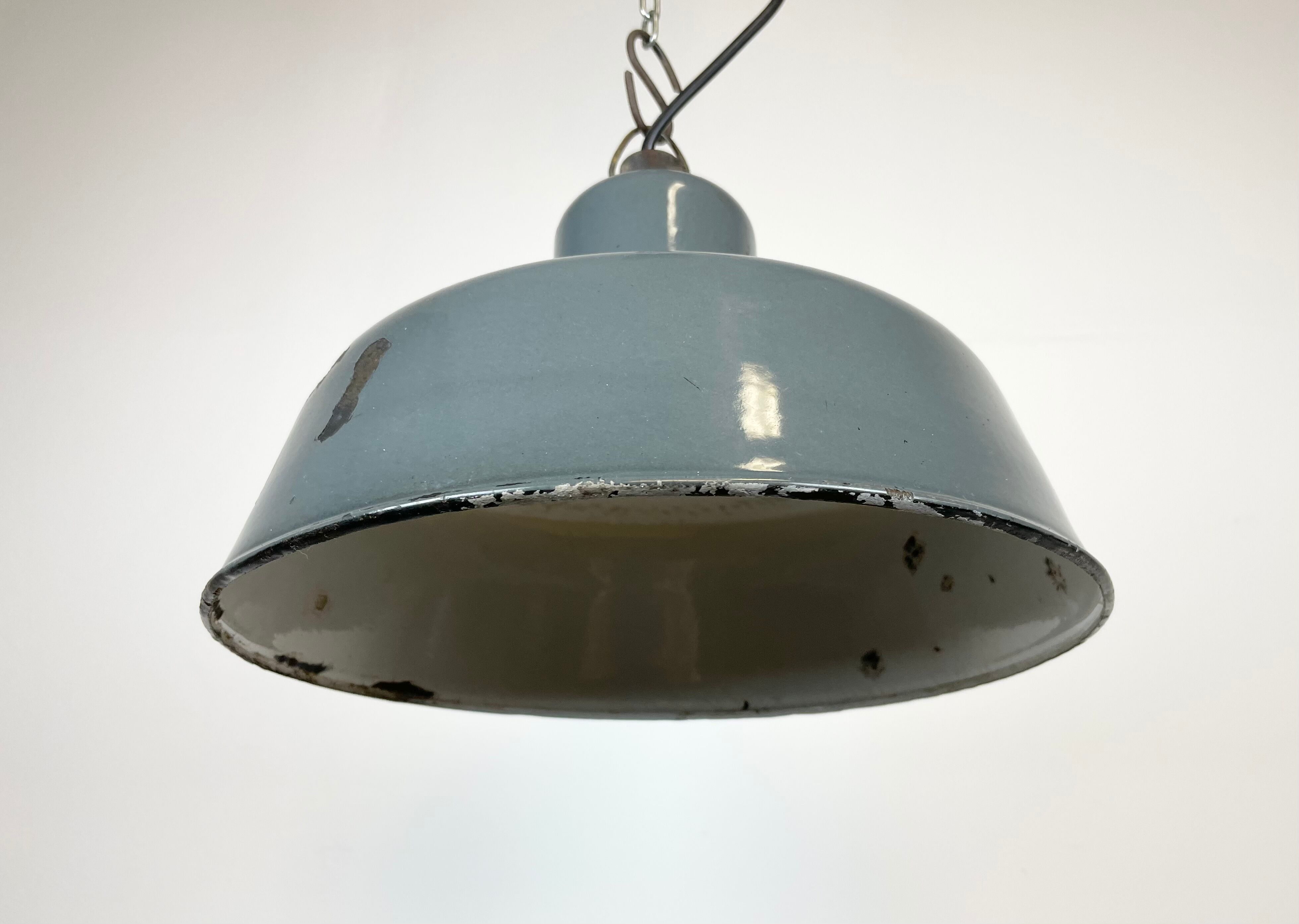 Industrial grey enamel pendant lamp from siemens, 1950s