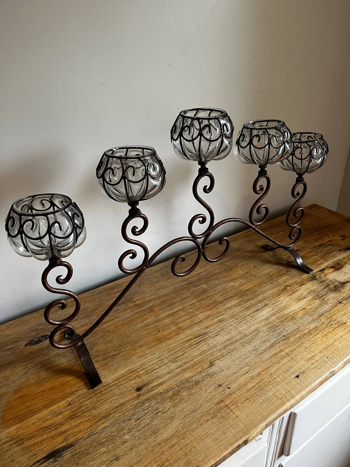 Wrought iron tealight holder