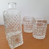 Whisky carafe and its 2 glasses