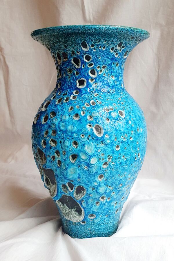 Vase en émaux des glaciers du cyclope