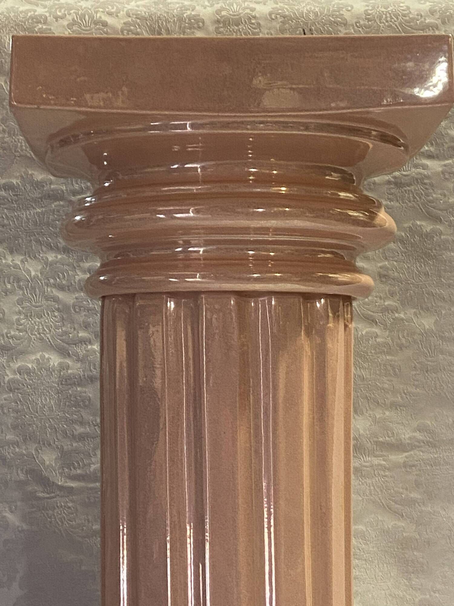Elegant Metal Stucco Lacquered Pedestal Column with Doric Capital