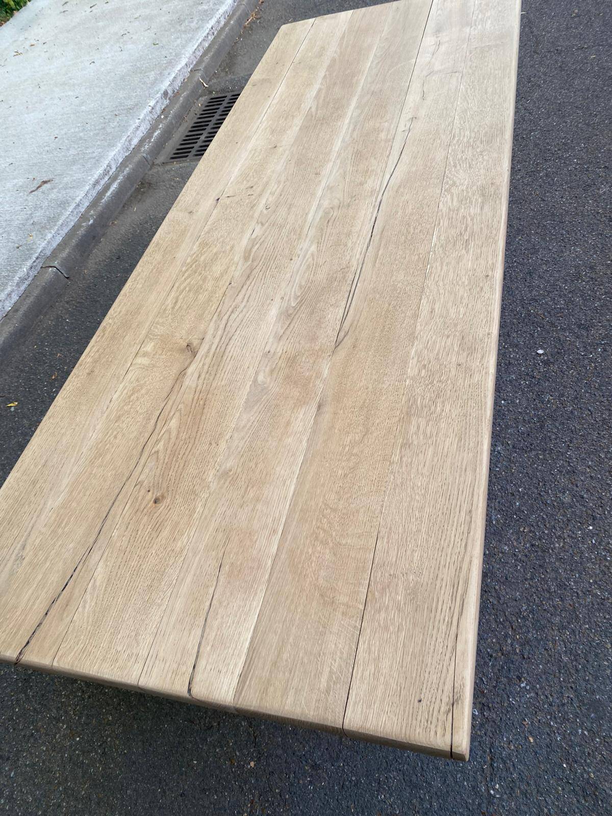 Grande Table de Monastère décapée en chêne massif brut 225cm