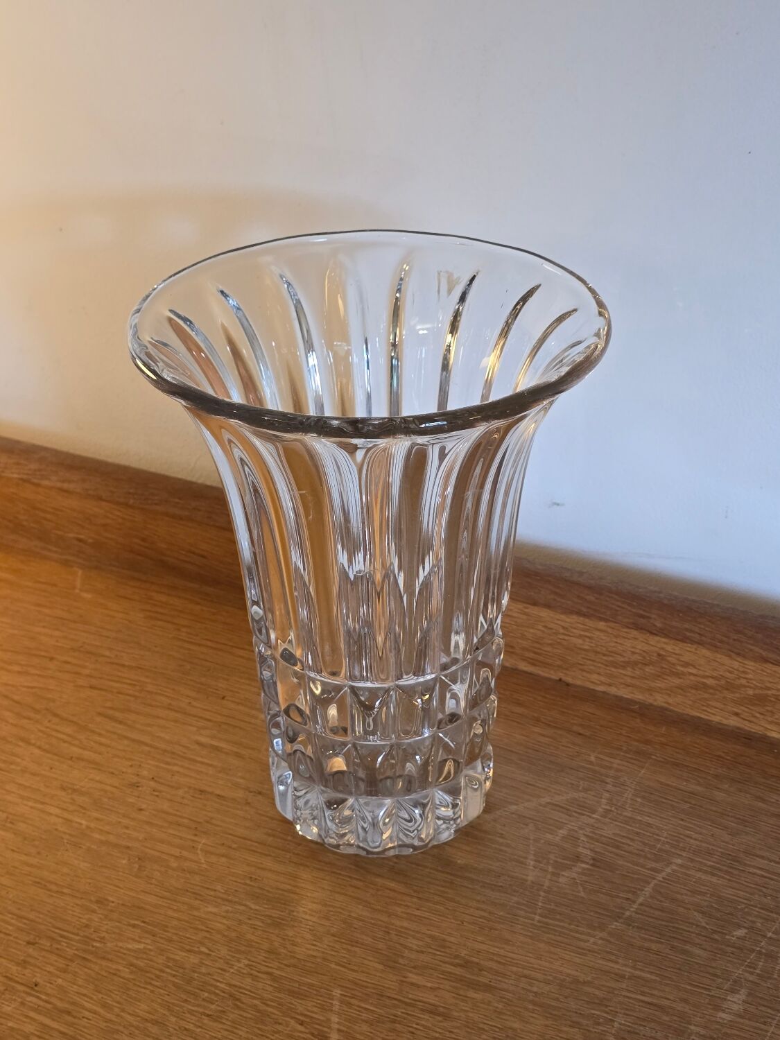 Vase en verre moulé 1950 Art Déco