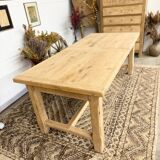 Solid oak farmhouse table with 2 central extensions
