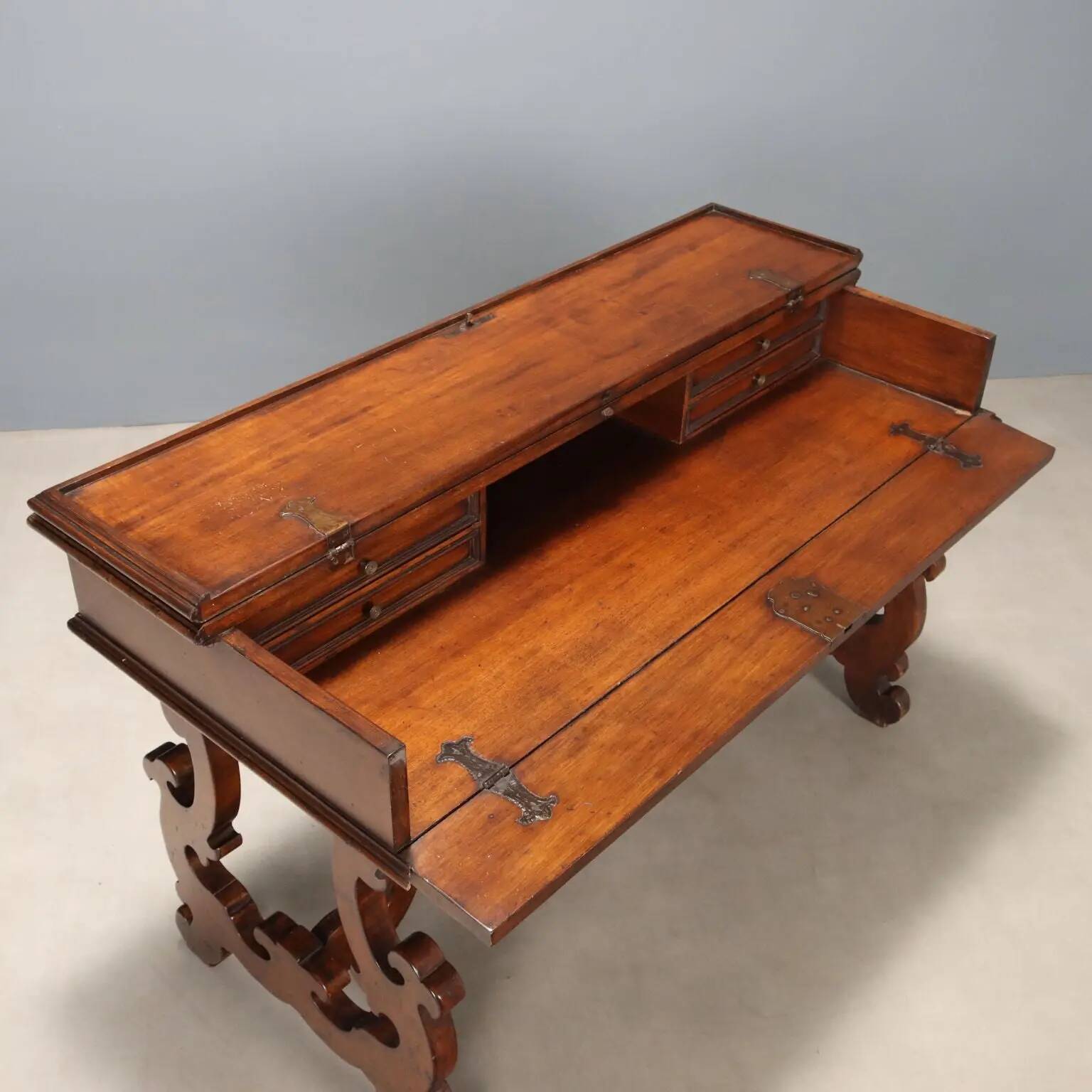 Antique Saint-Philippe desk in carved walnut, Italy, 20th century